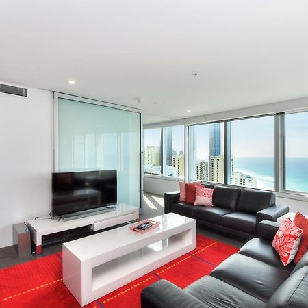 Private Apartment With Ocean Views At Q1 Resort Gold Coast Buitenkant foto